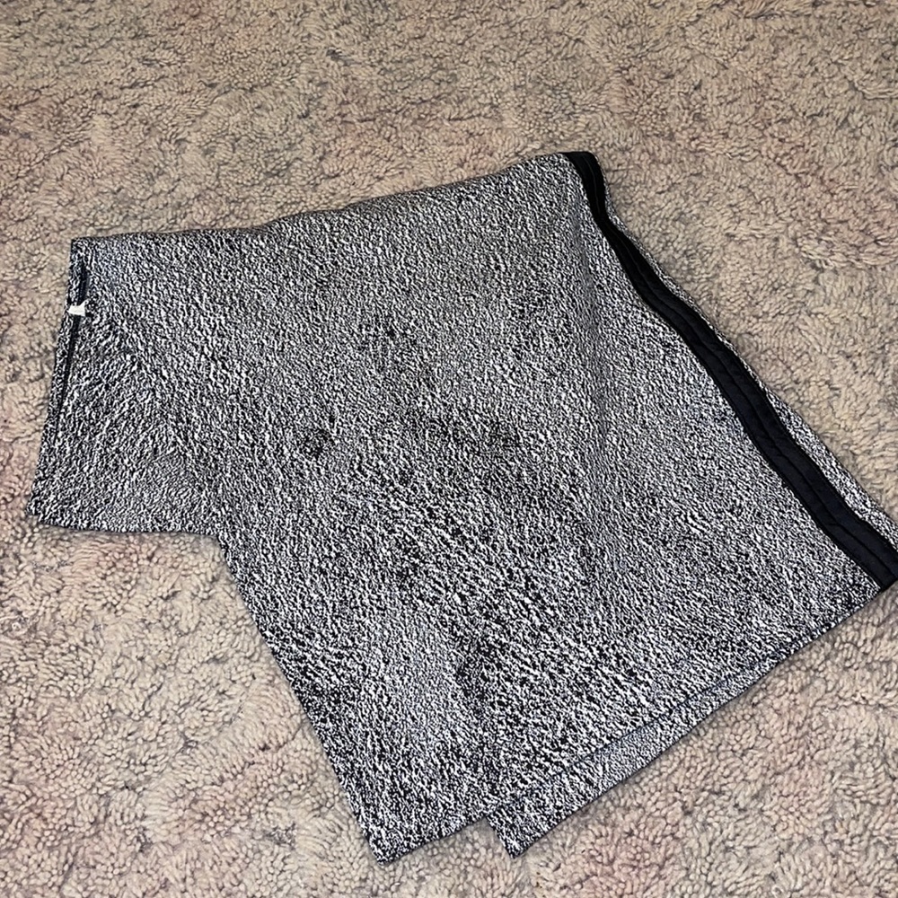 Lululemon Vinyasa Scarf